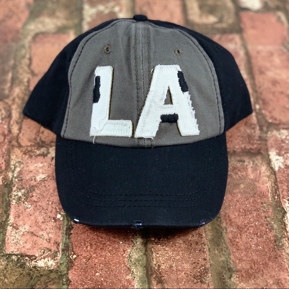 🌴 Distressed LA Baseball Cap 🌴 - Picture 2 of 5